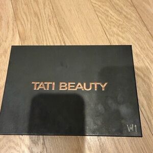 Tati Beauty Vol 1 Eyeshadow Palette